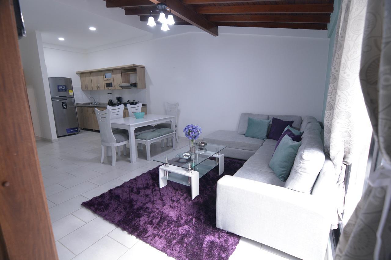 Apartamentos Amoblados Laureles Estadio Medellin Casa Margarita Dış mekan fotoğraf